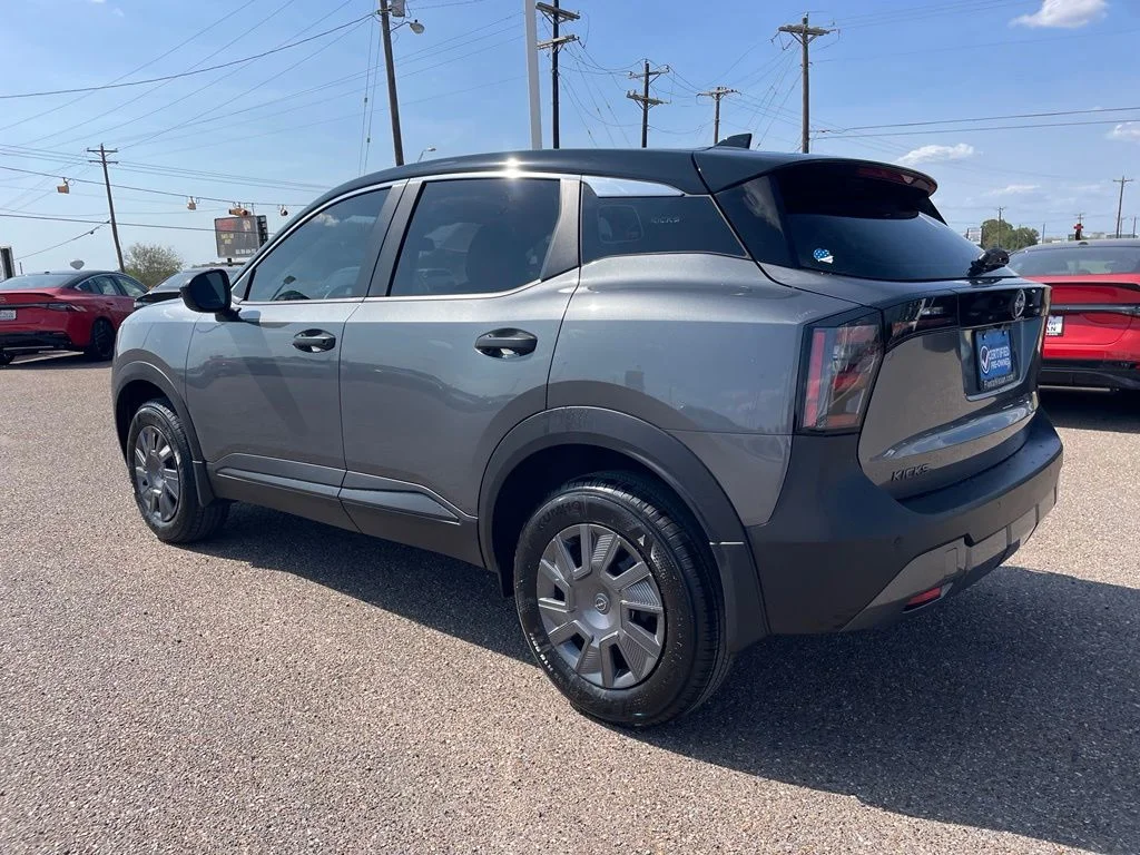 Used 2026 Gray Nissan S image 5