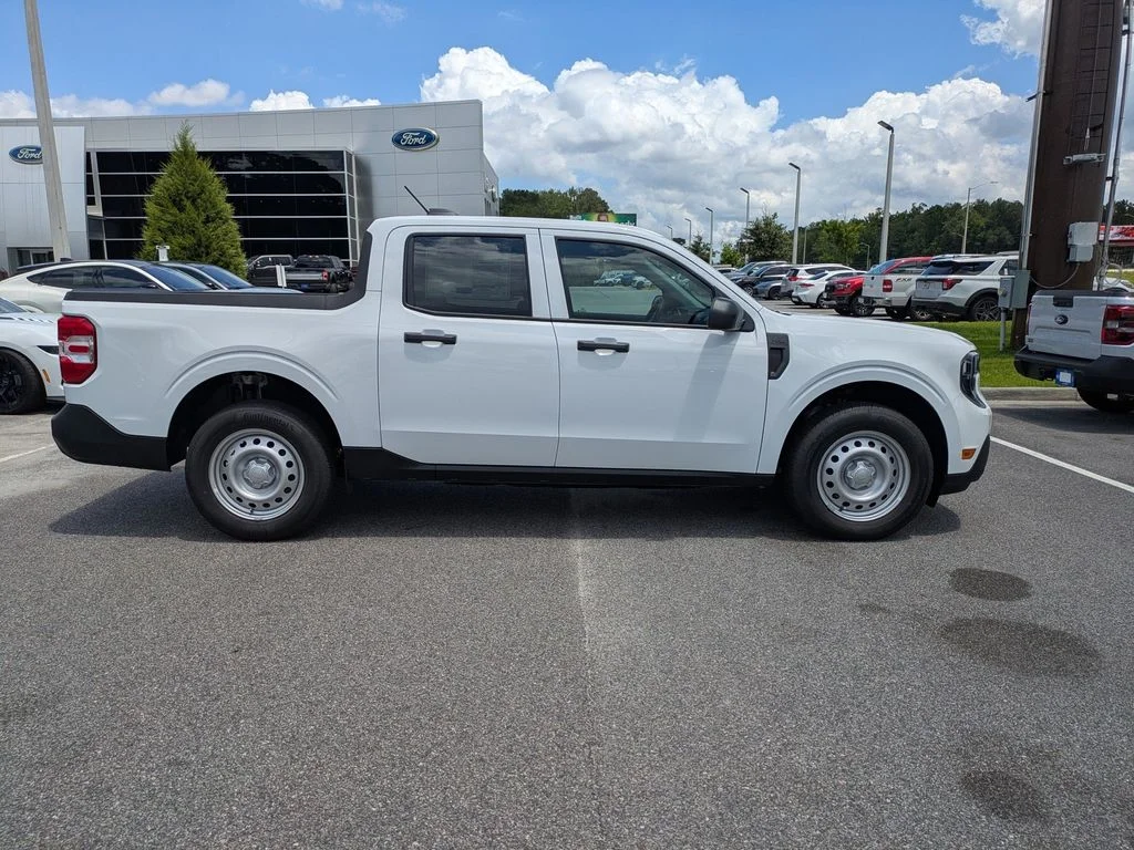 New 2026 Oxford White Ford XL image 3