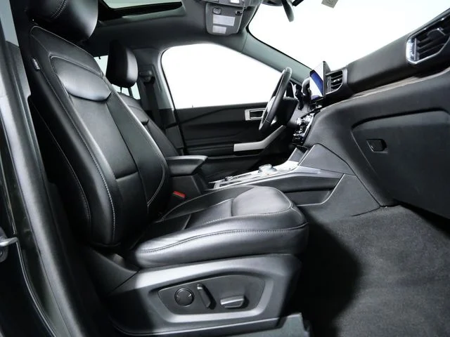 Certified Used 2023 Green Ford Limited image 11