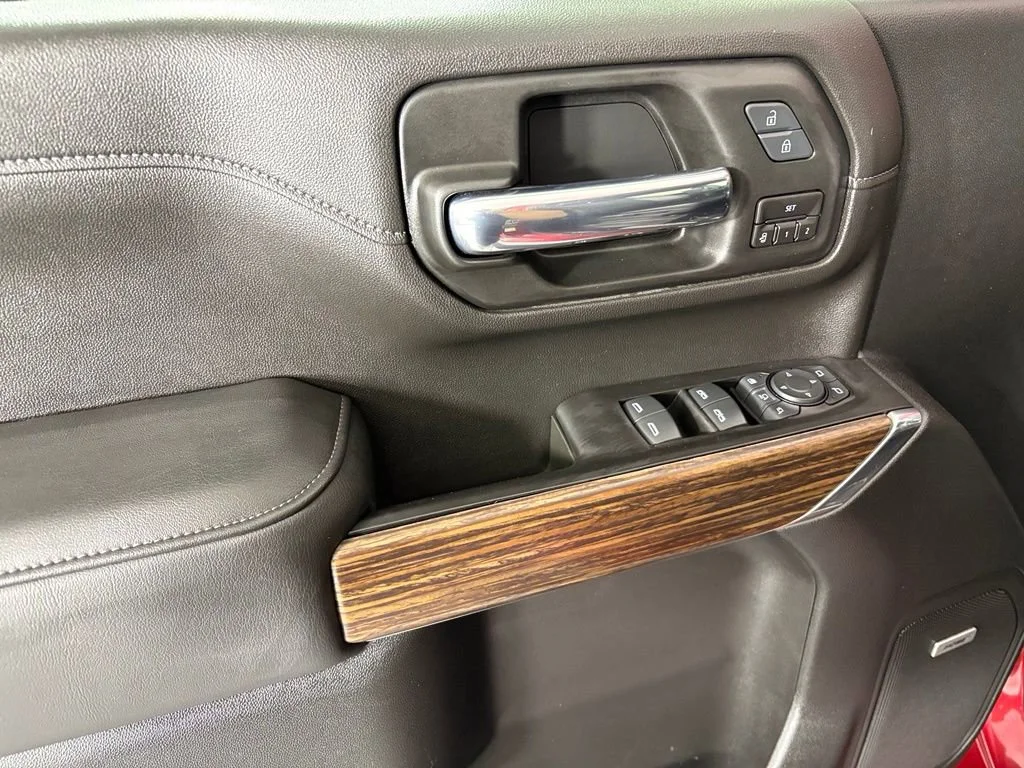 Used 2020 CAJUN RED TINTCOAT Chevrolet High Country image 24