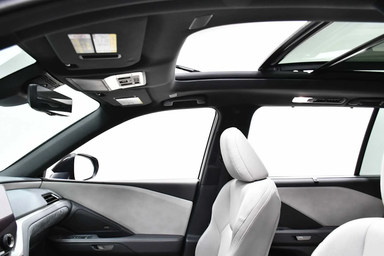 Used 2024 Caviar Lexus Luxury image 11