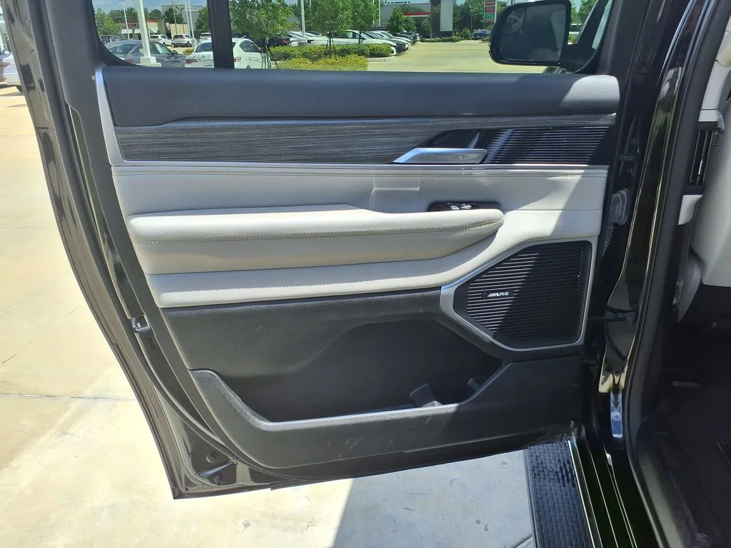 Used 2024 Black Jeep Series II image 20
