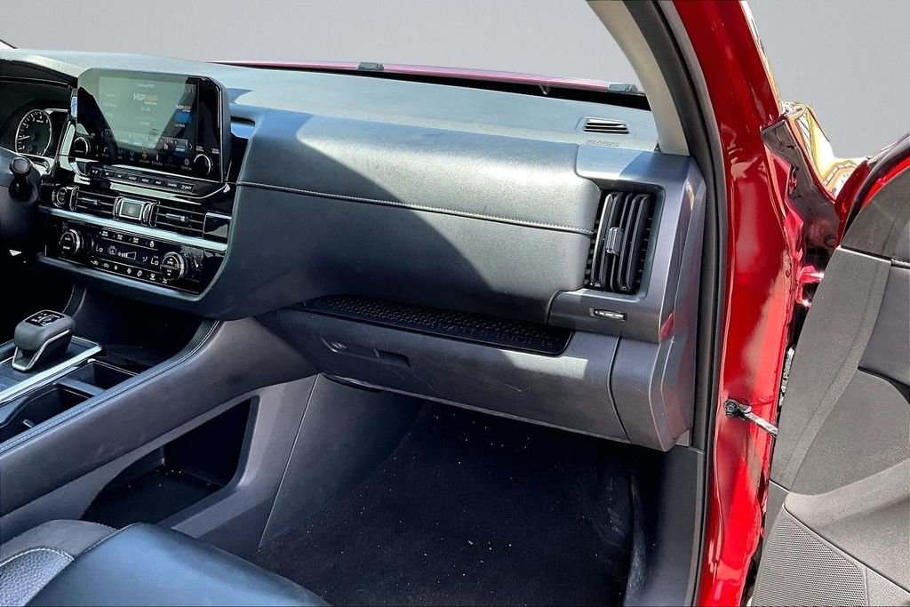 Used 2023 Red Nissan SL image 13