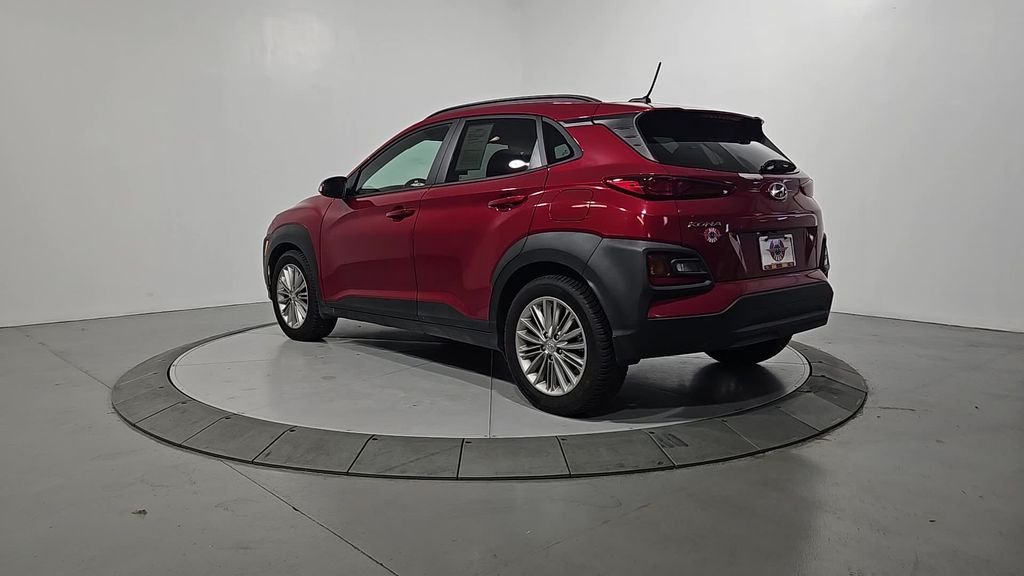 Used 2021 Red Hyundai SEL image 3