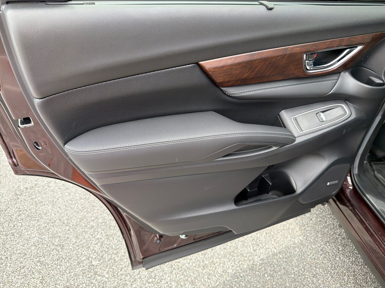 Used 2025 Dark Mahogany Pearl Subaru Touring image 21