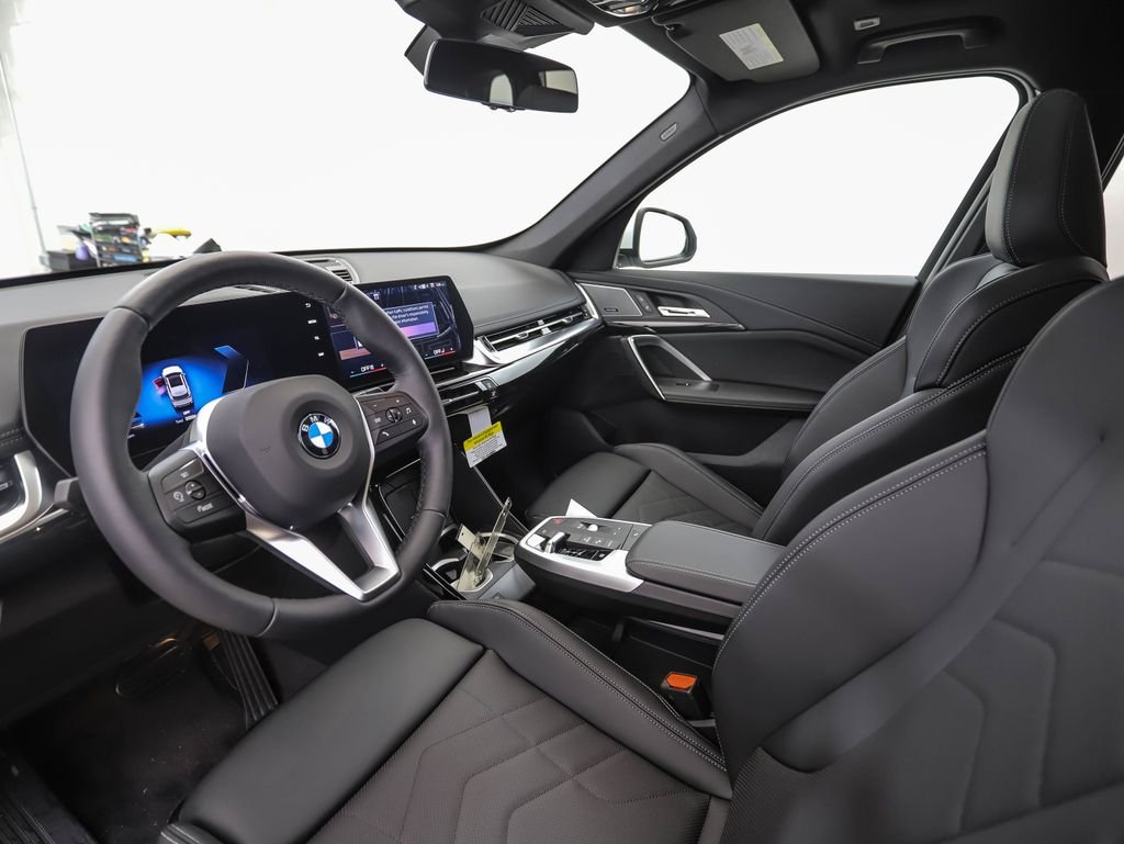 Used 2026 White Metallic BMW xDrive28i image 10