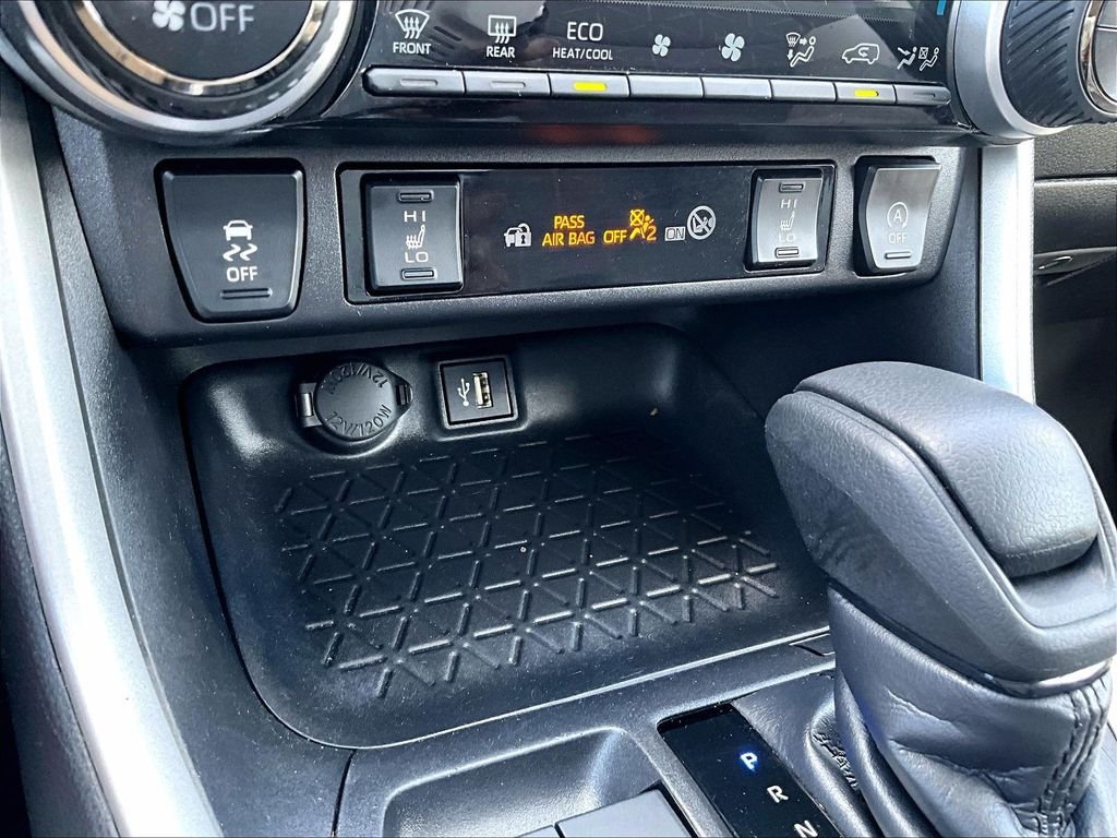 Used 2024 Black Toyota XLE image 27