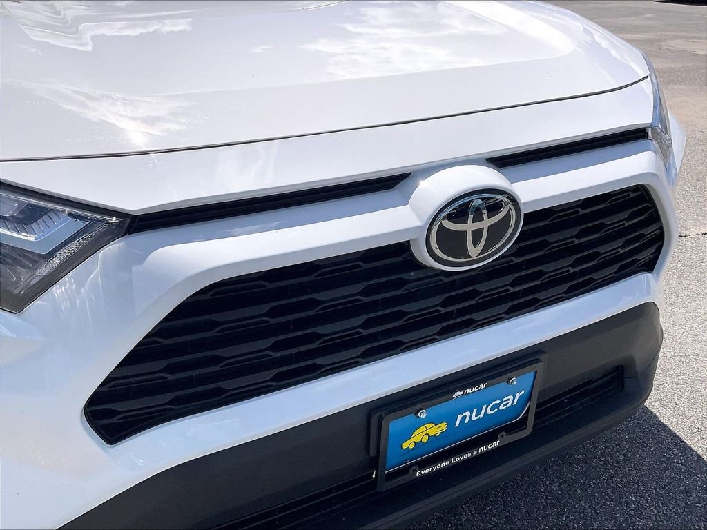 Used 2024 Ice Toyota XLE image 28