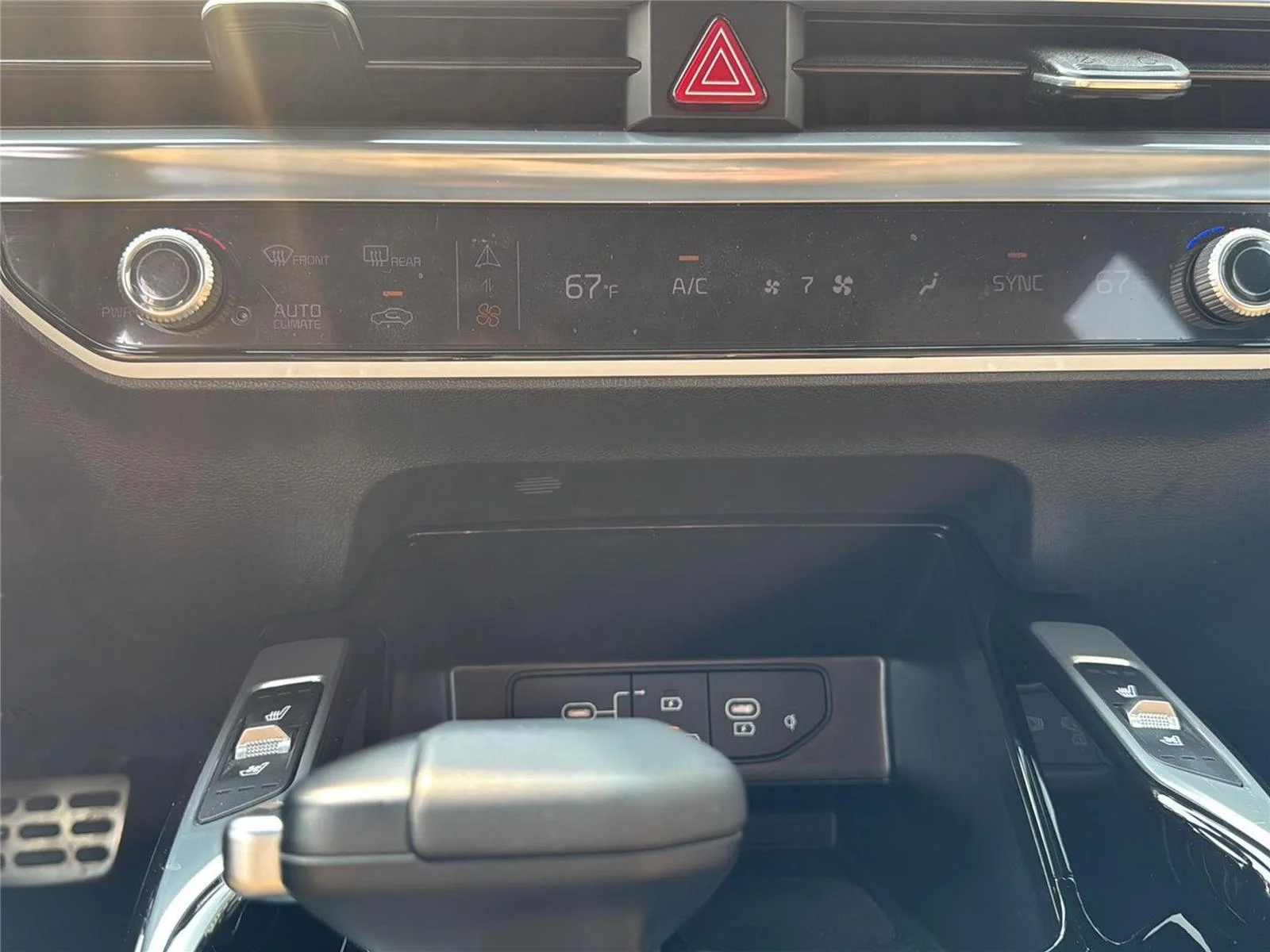 Used 2024 Wolf Gray Kia X-Pro SX Prestige image 15