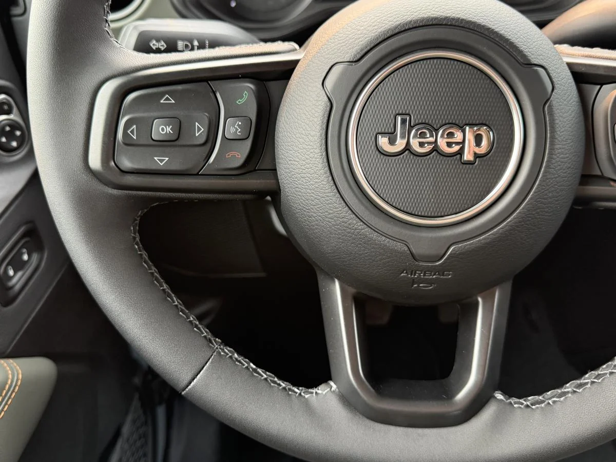 New 2026 Dark blue Jeep Mojave X image 27