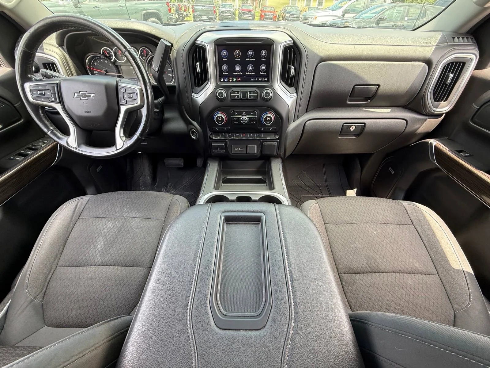 Used 2019 BLACK Chevrolet RST image 17
