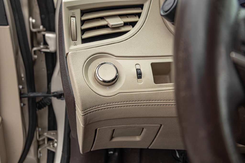 Used 2014 Gold Buick Leather Group image 25