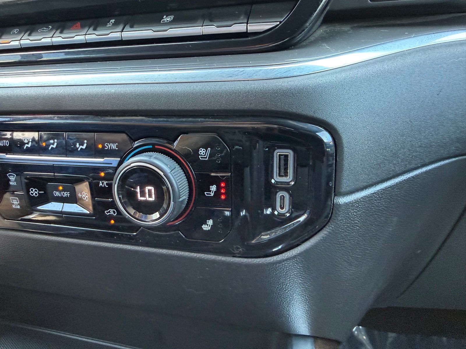 2023 Chevrolet Silverado 1500 High Country - Photo 34
