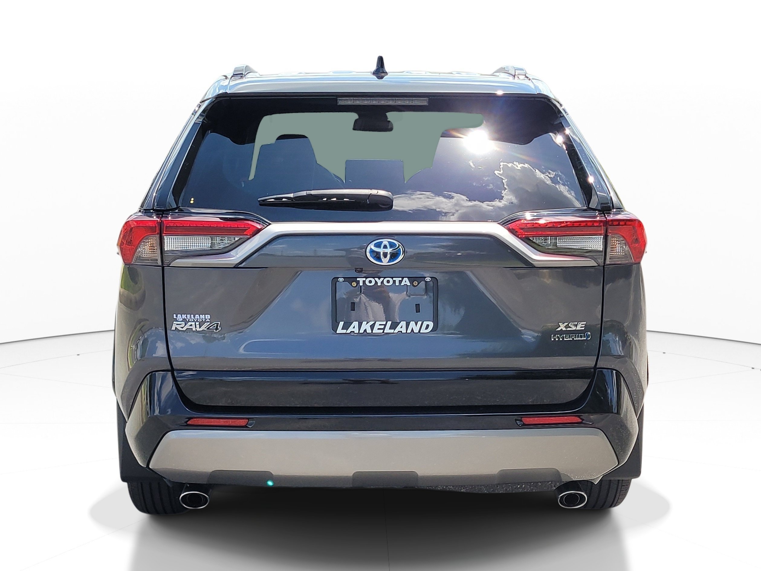 Used 2024 Magnetic Gray Metallic/Midnight Black Metallic Toyota Hybrid XSE image 5