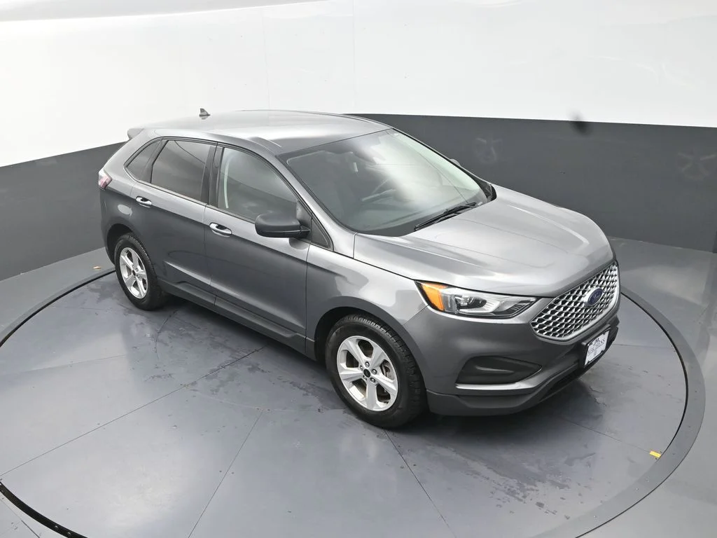 Used 2023 Gray Ford SE image 14