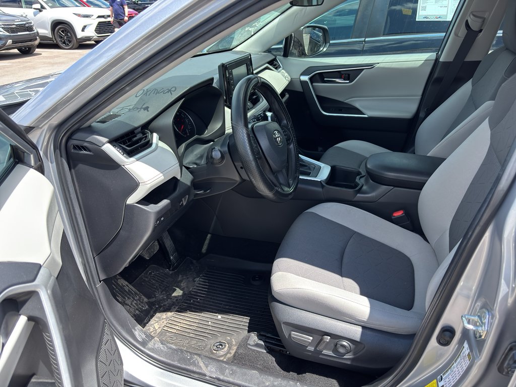 Used 2022 Silver Sky Metallic Toyota XLE image 7