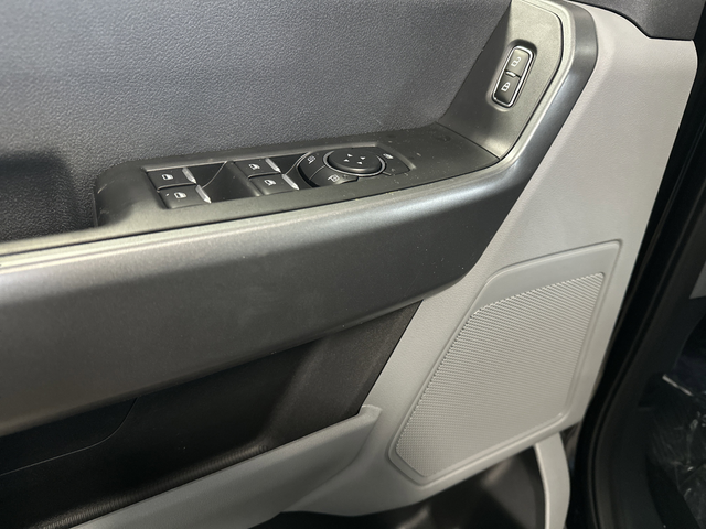 New 2026 Agate Black Metallic Ford XL image 27