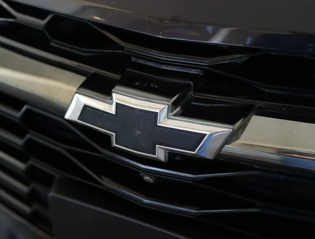 Used 2020 Midnight Blue Metallic Chevrolet RS image 38