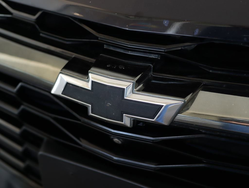 Used 2020 Midnight Blue Metallic Chevrolet RS image 38