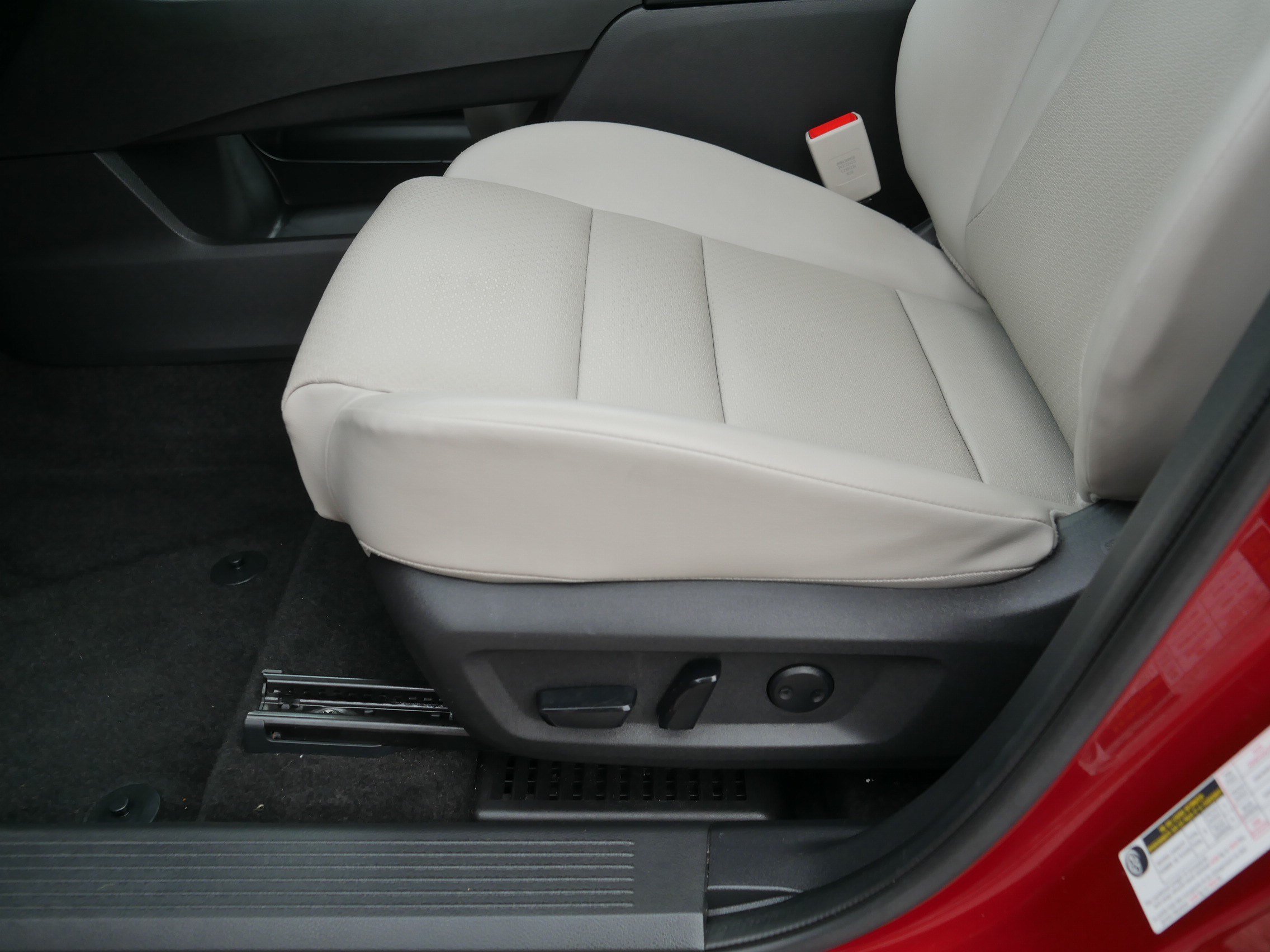 Certified Used 2023 Scarlet Ember Tintcoat Nissan SV image 20