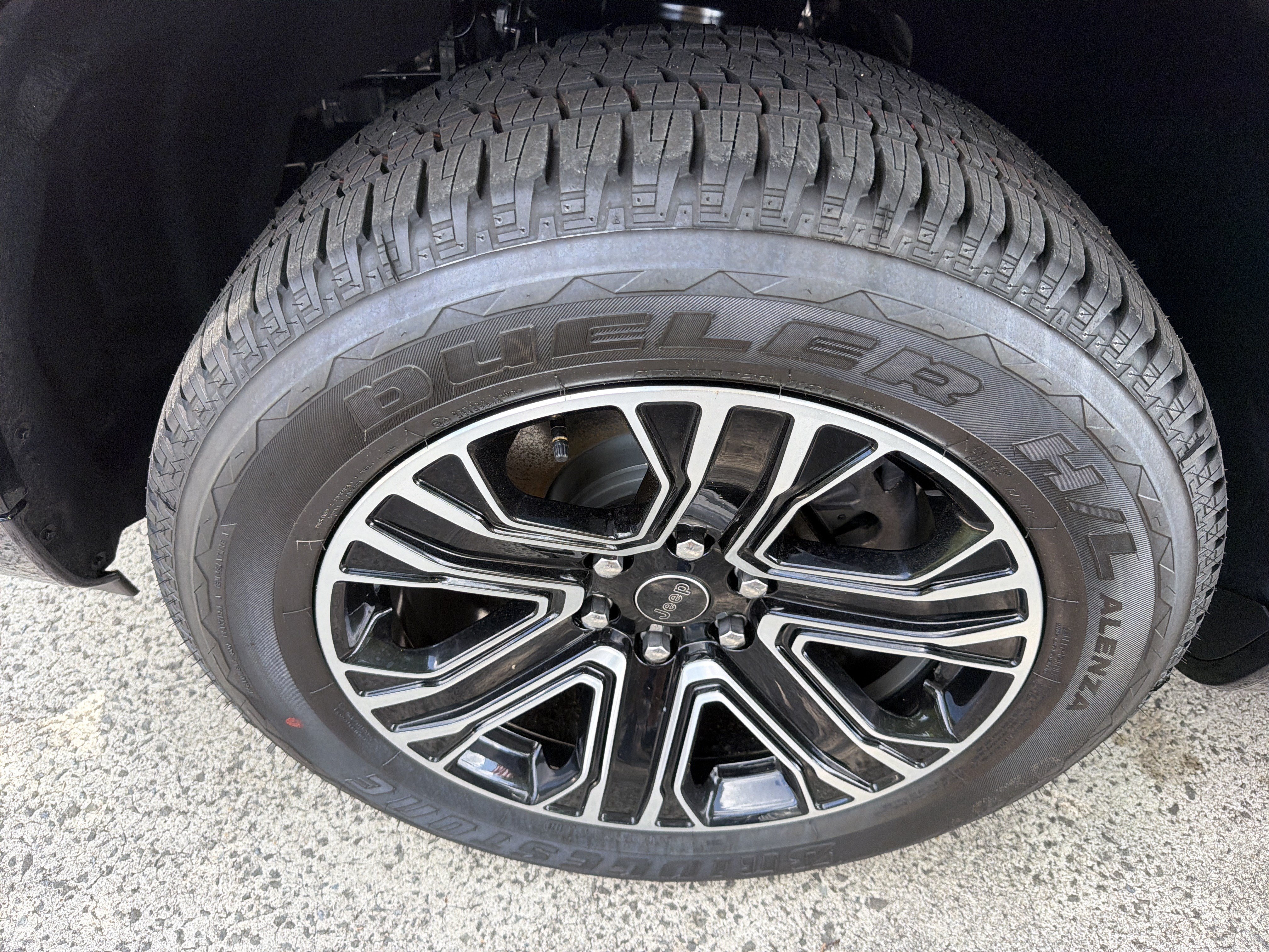 New 2026 Bright White Clearcoat Jeep Base image 11