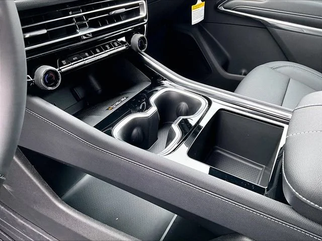 2026 Chevrolet Traverse LT - Photo 13