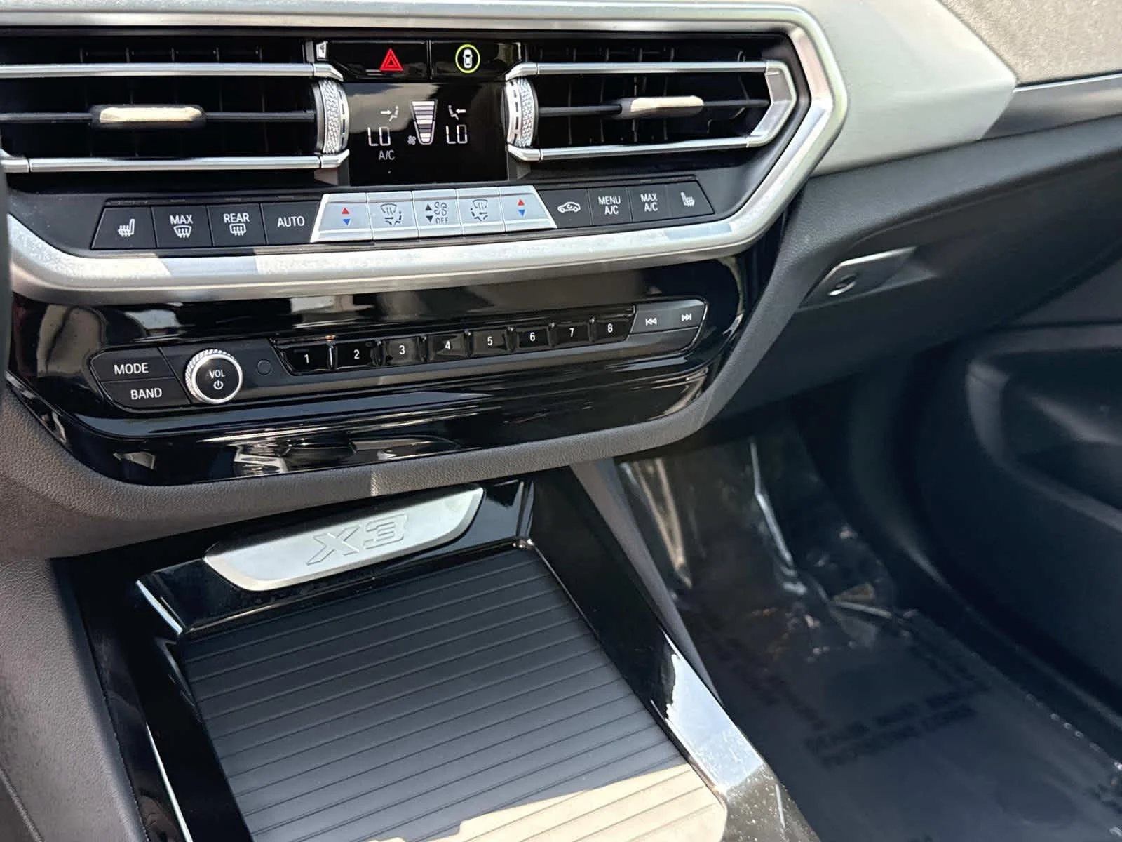 Used 2024 Black Sapphire Metallic BMW xDrive30i image 20