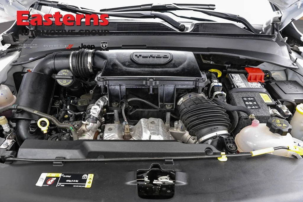 Used 2025 White Jeep Limited image 8