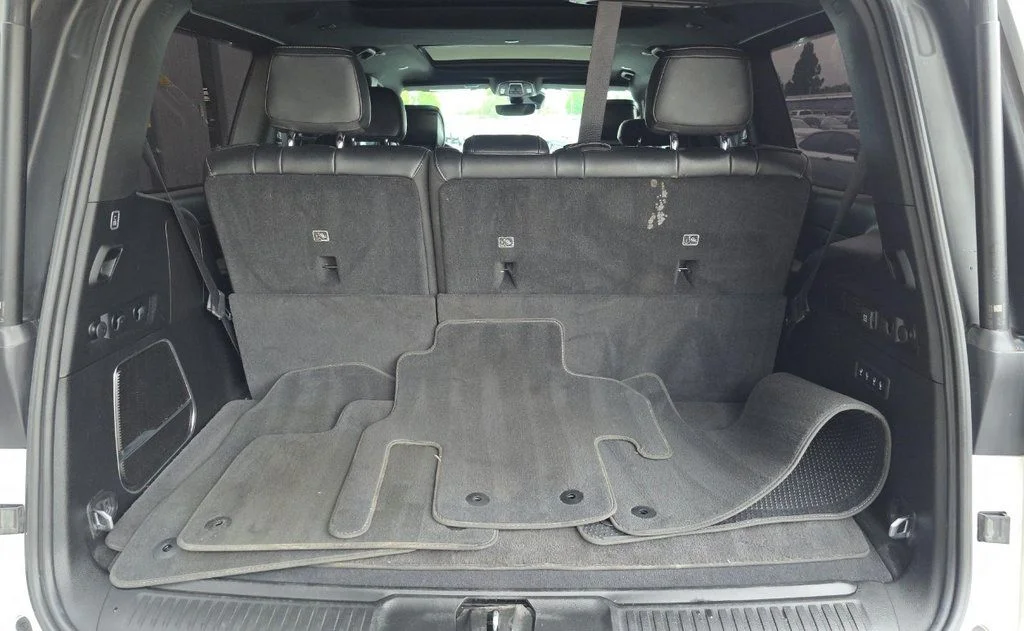 Used 2022 White Jeep Series II image 17
