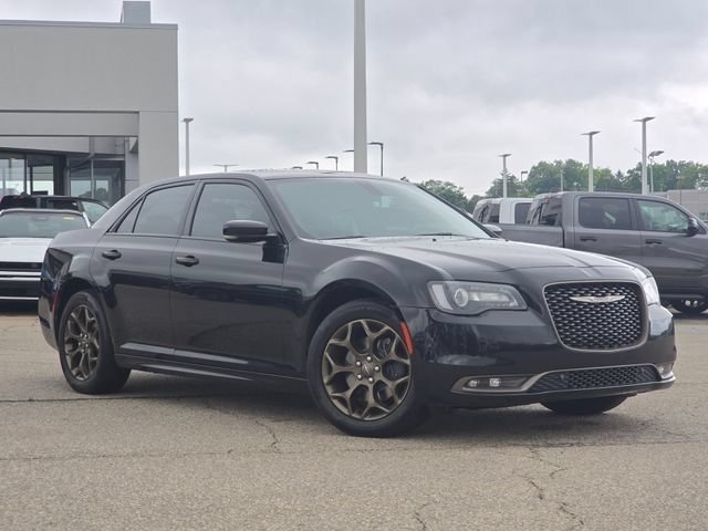 Used 2016 Chrysler 300 S with VIN 2C3CCAGG4GH296101 for sale in Centerville, OH