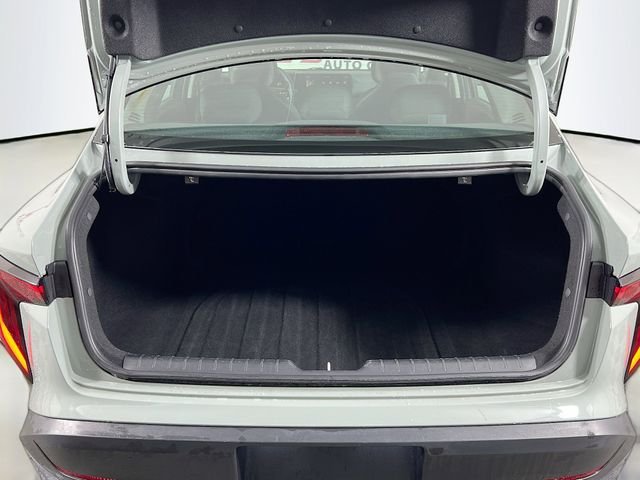 2025 Kia K4 LXS - Photo 24