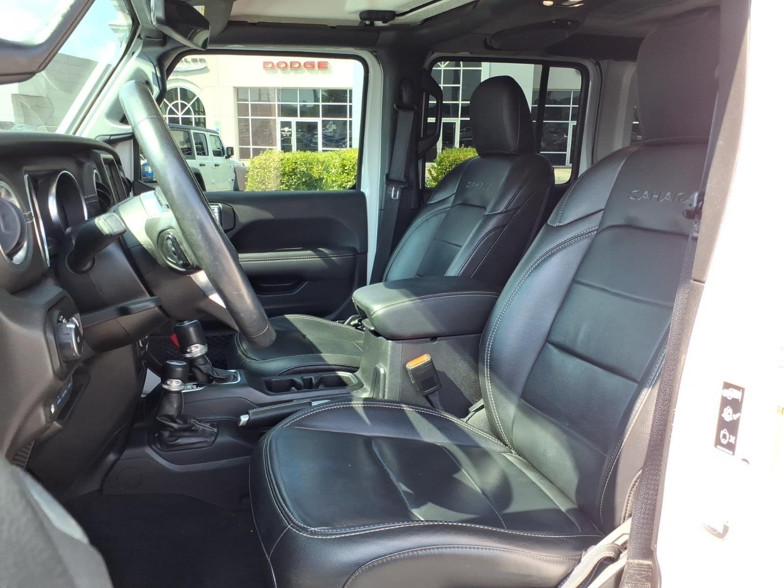 Used 2021 Bright White Clearcoat Jeep Unlimited Sahara image 20
