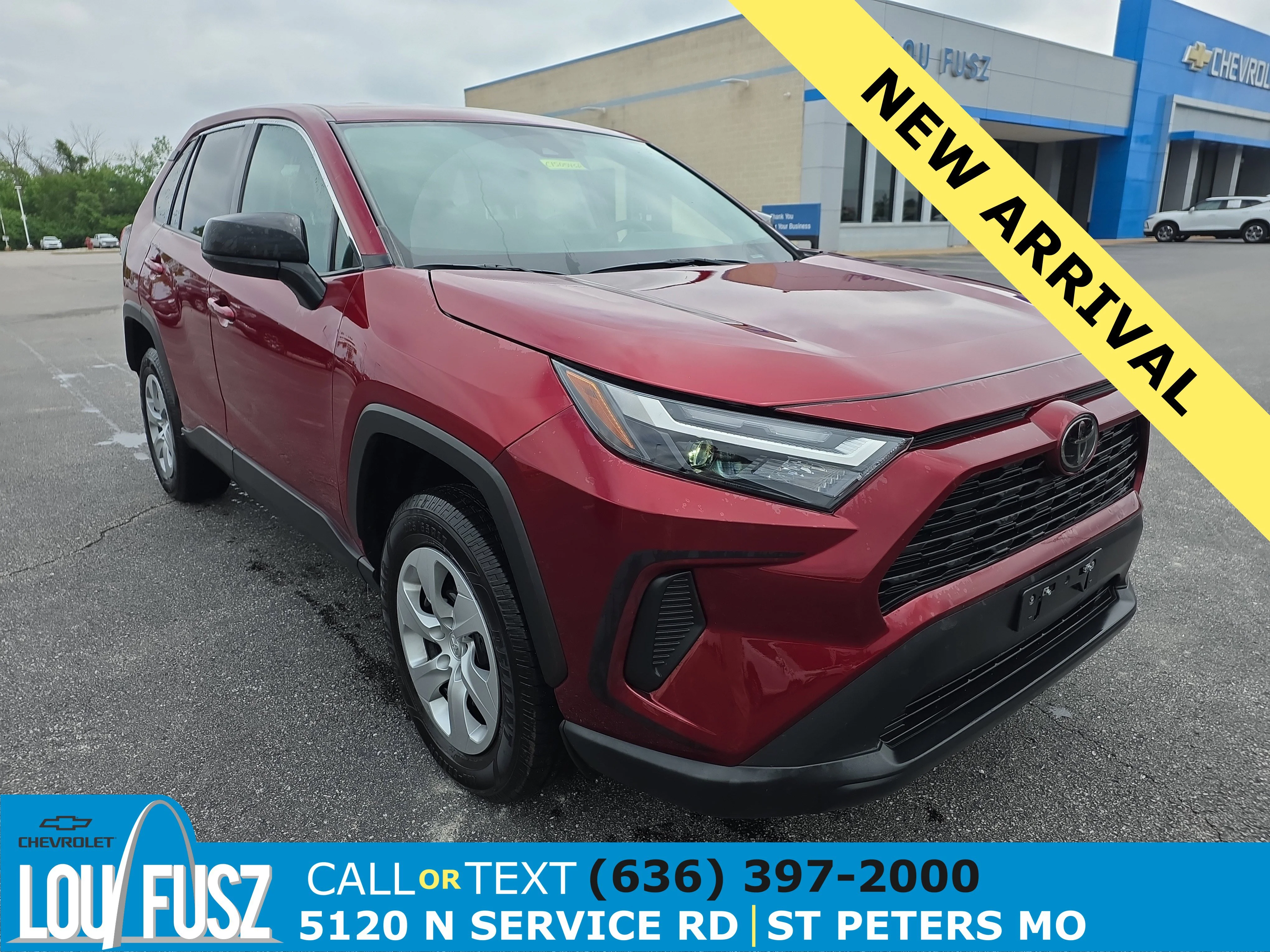 2023 Toyota RAV4 LE AWD's photo
