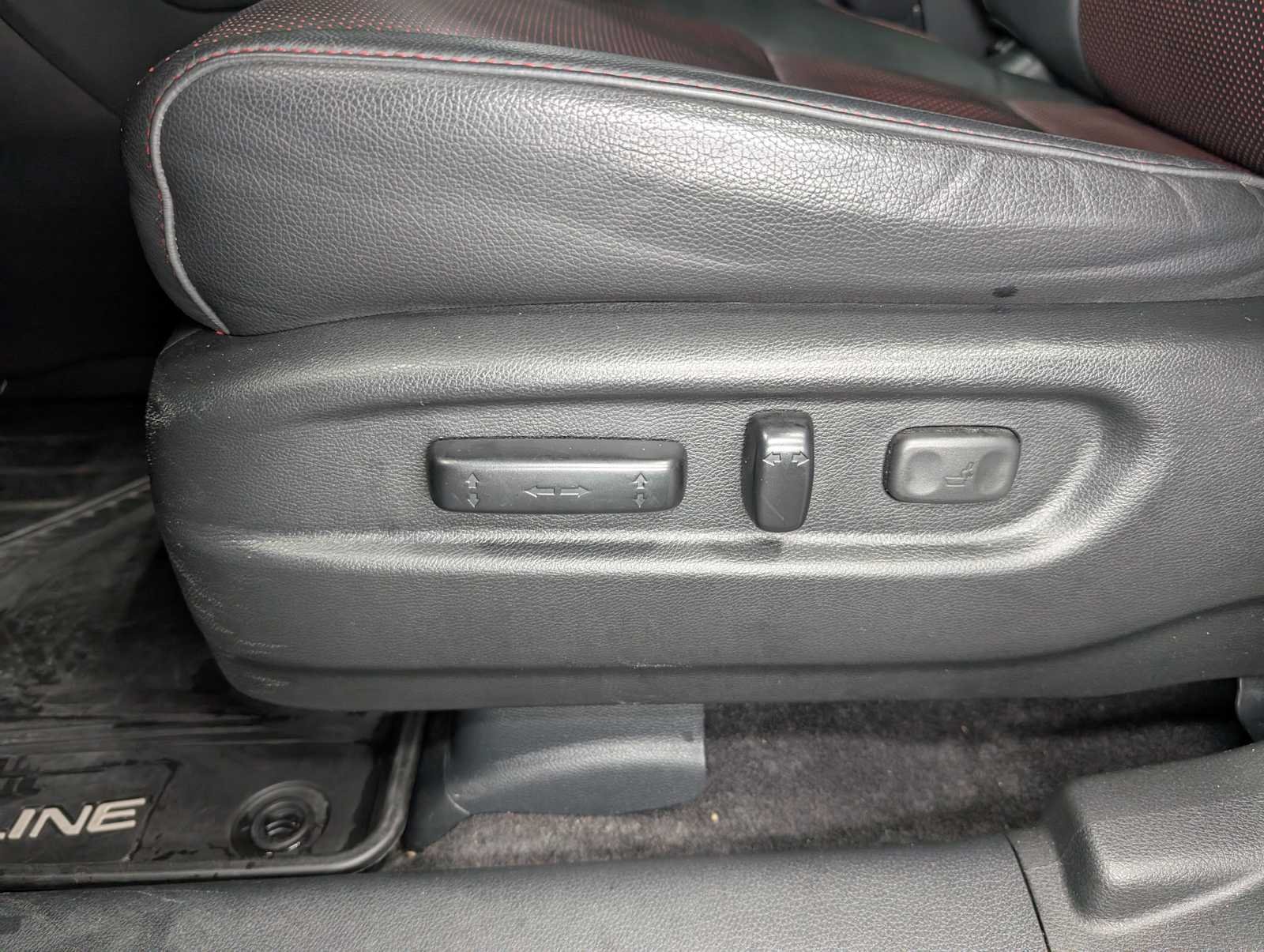 Used 2025 Sonic Gray Pearl Honda Black Edition image 37