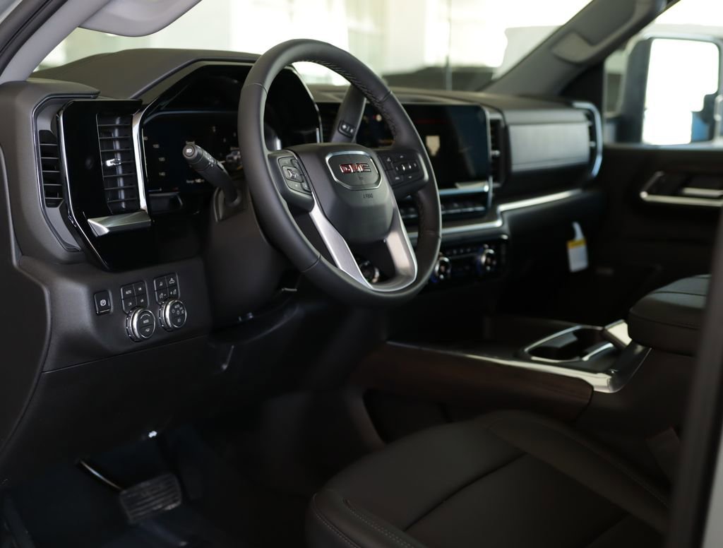 2026 GMC Sierra 2500HD SLT - Photo 9