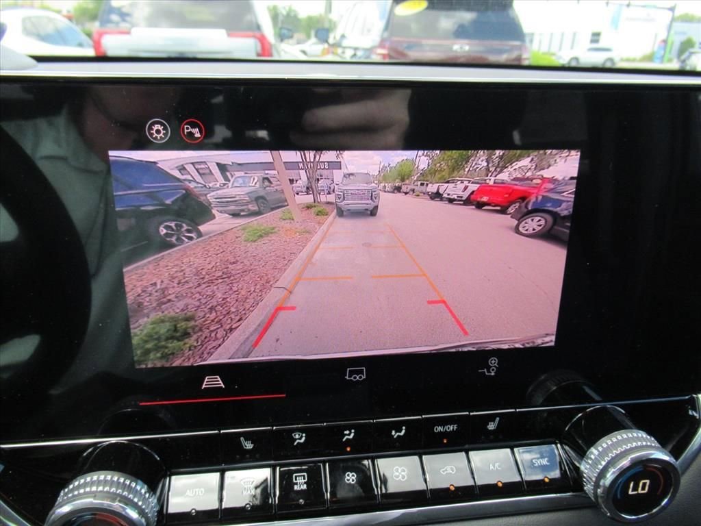 New 2026 Summit White GMC Elevation image 26