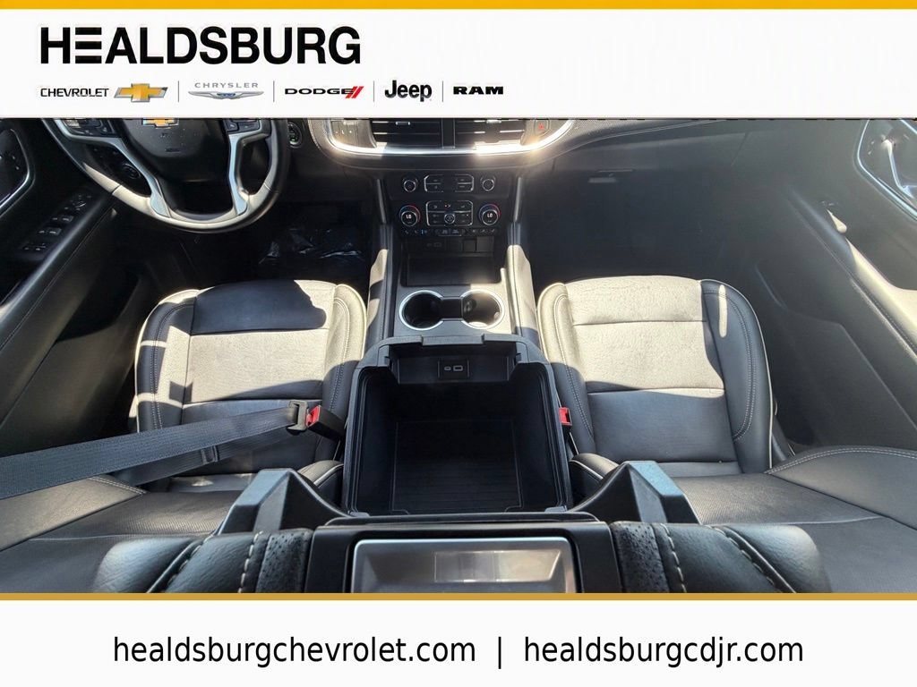 2024 Chevrolet Suburban Premier - Photo 25