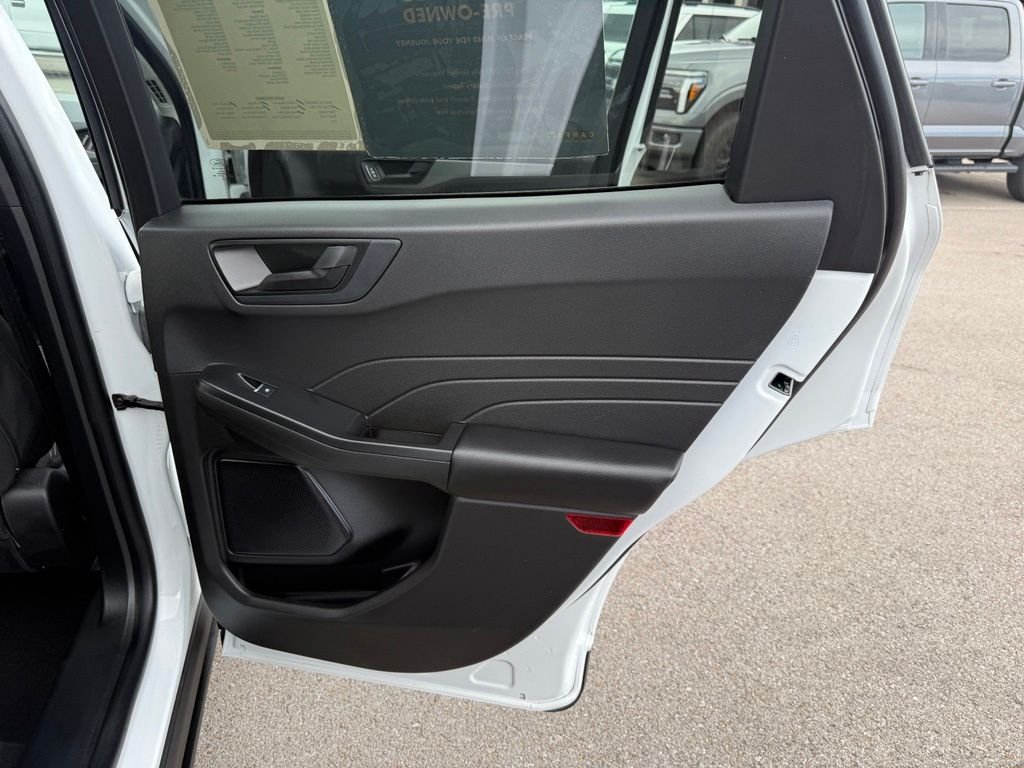 Used 2023 Oxford White Ford Active image 21