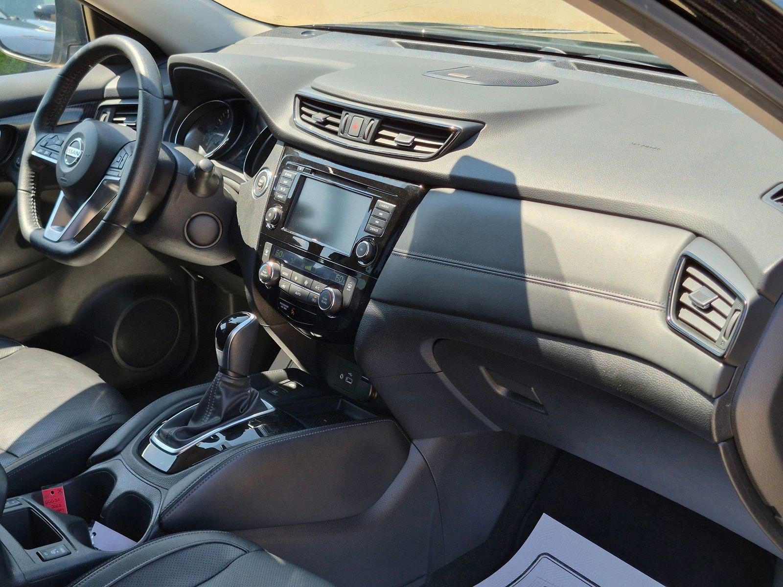 Certified Used 2020 Magnetic Black Pearl Nissan SL image 36