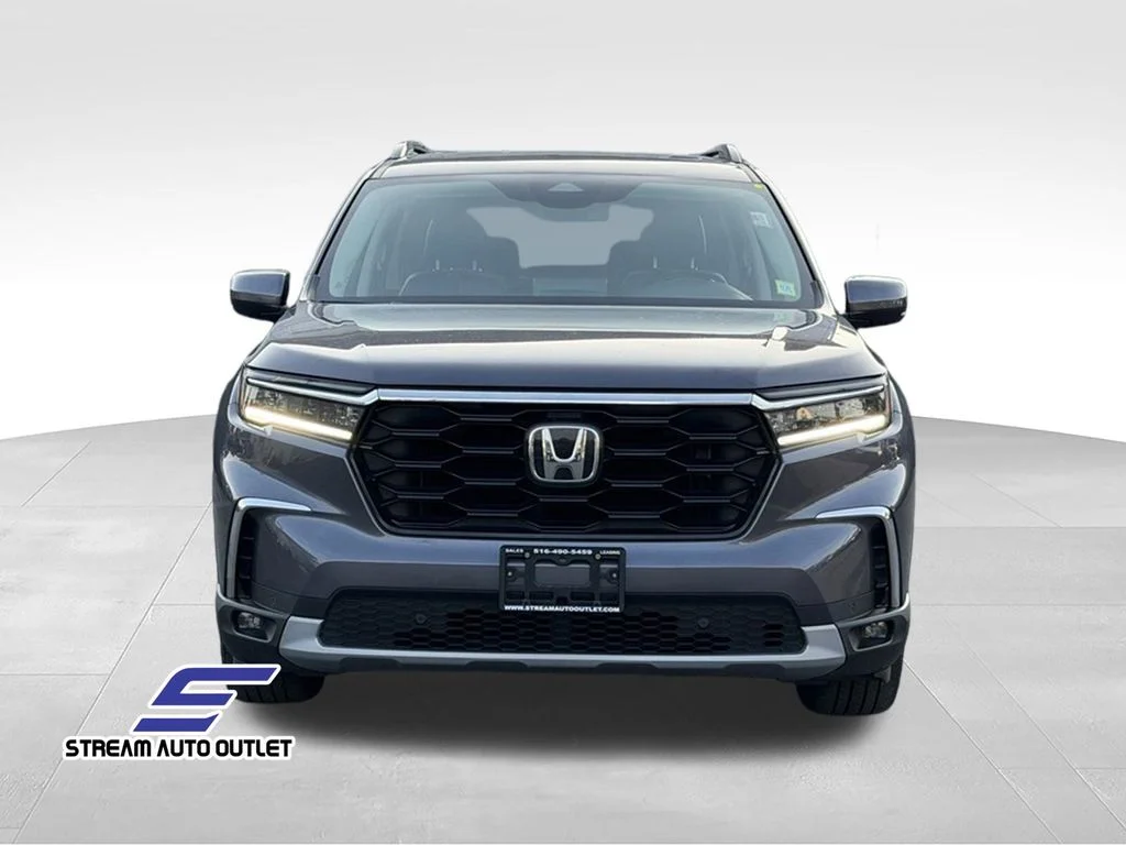 Used 2023 Gray Honda Touring image 2