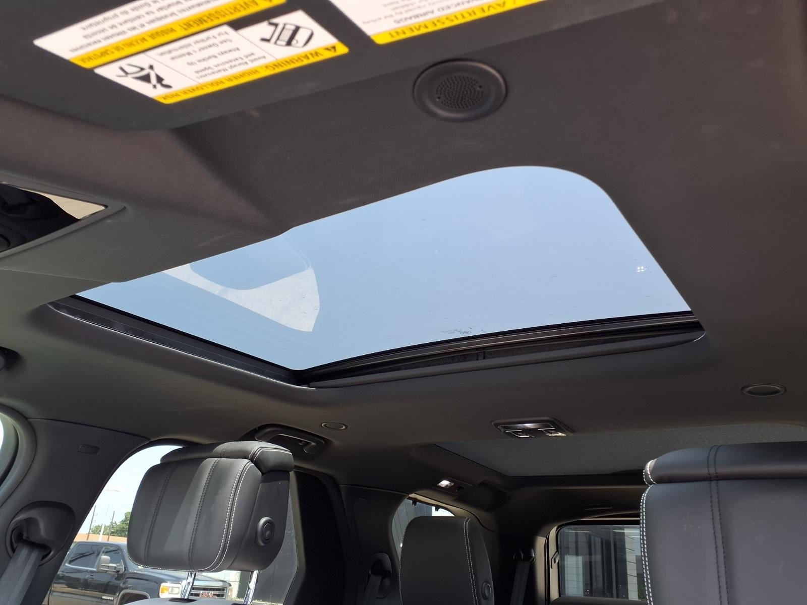 2024 Land Rover Discovery Dynamic SE  at HGreg Houston