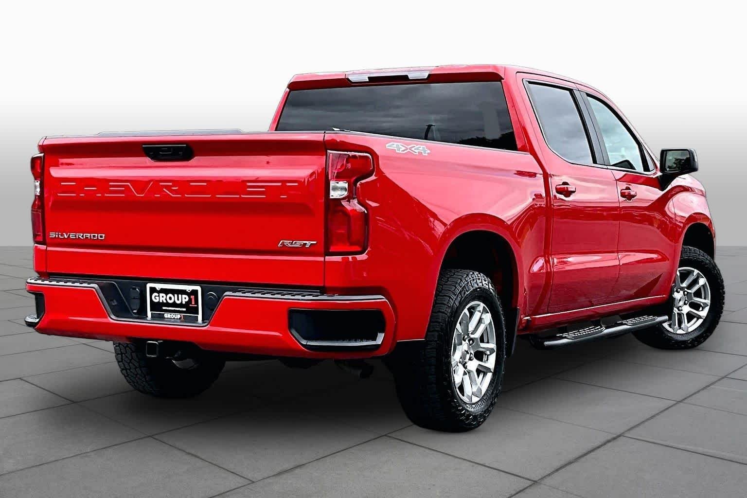 Used 2022 Red Hot Chevrolet RST image 13