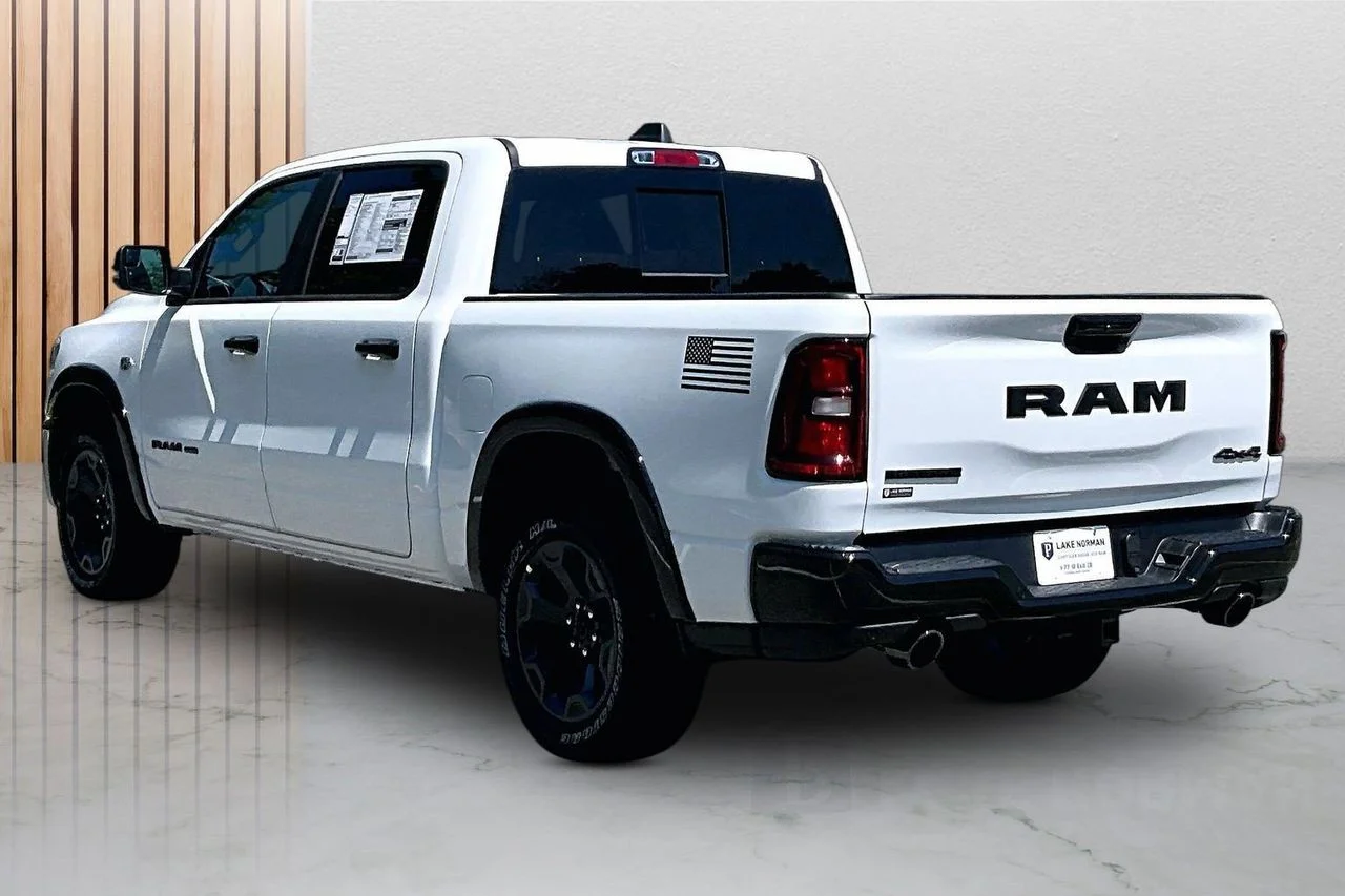 New 2026 Bright White Clear-Coat Exterior Paint RAM Big Horn/Lone Star image 7