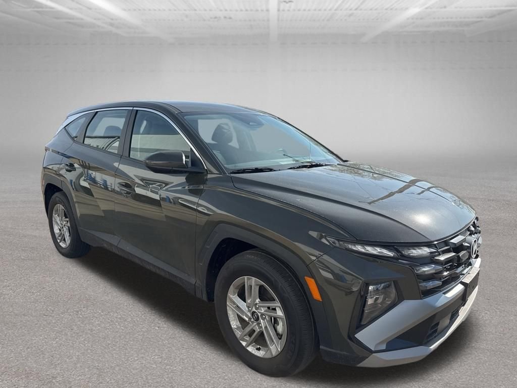 Certified Used 2025 Green Hyundai SE image 4