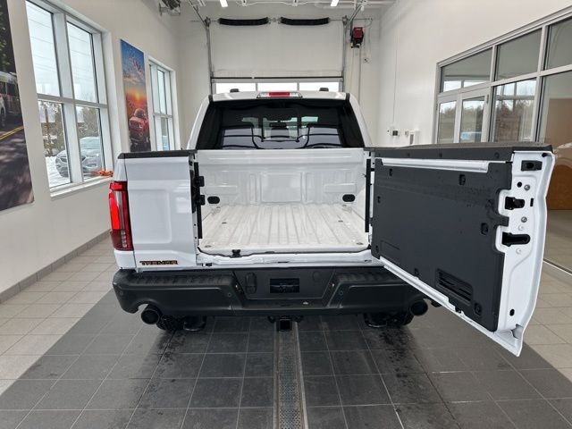 New 2025 Oxford White Ford Tremor® image 59
