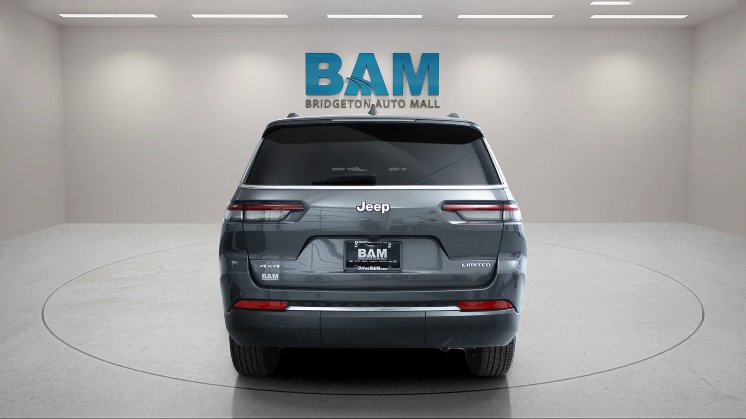 Used 2024 Gray Jeep Limited image 6
