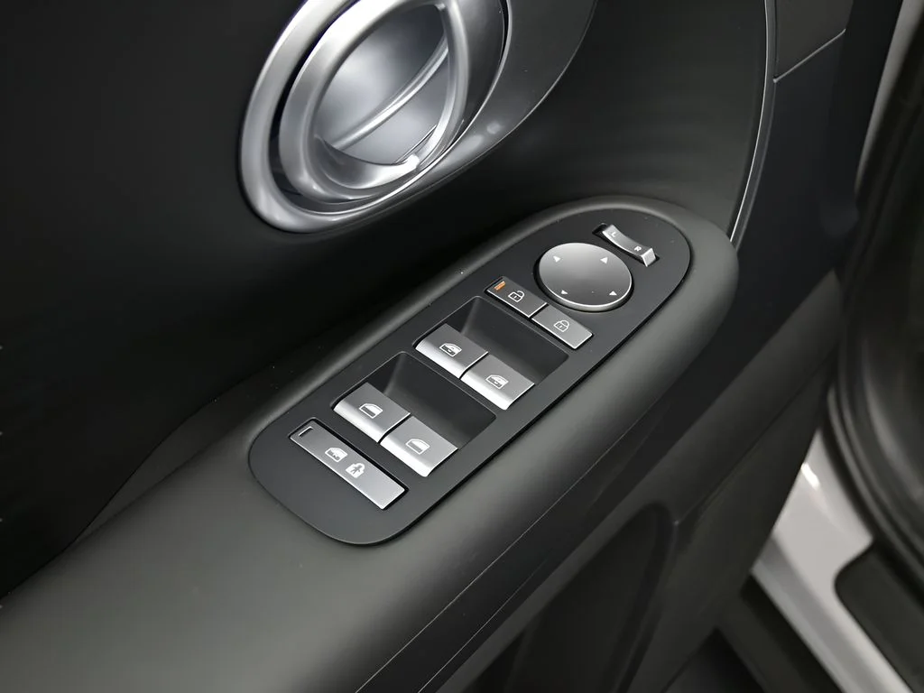 New 2026 Cyber Gray Hyundai SE image 22
