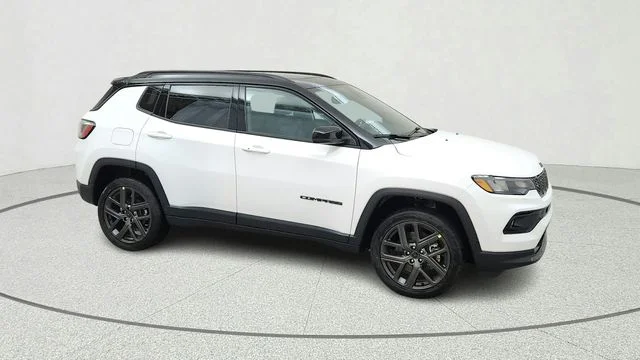 New 2026 Bright White Clear-Coat Exterior Paint Jeep Limited image 11