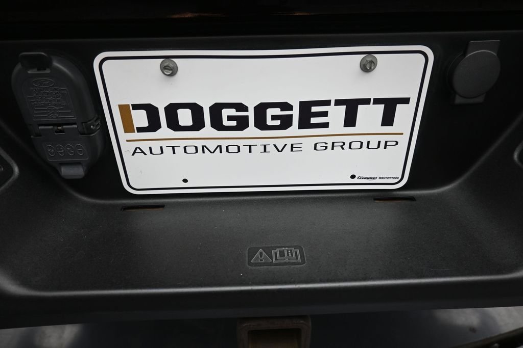 Used 2018 Red Ford XL image 2