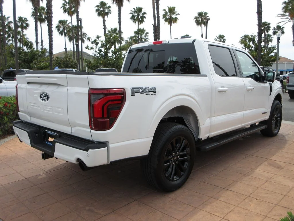 New 2026 Star White Metallic Tri-Coat Ford Lariat image 4